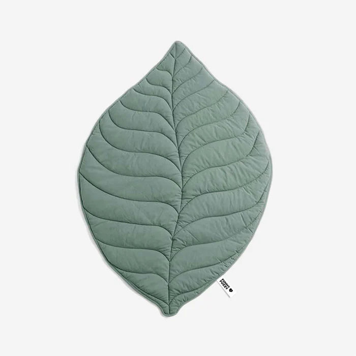 light gray color leaf shape blanket 