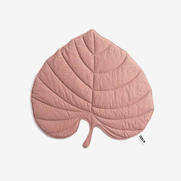purple leaf-shaped dog blanket.